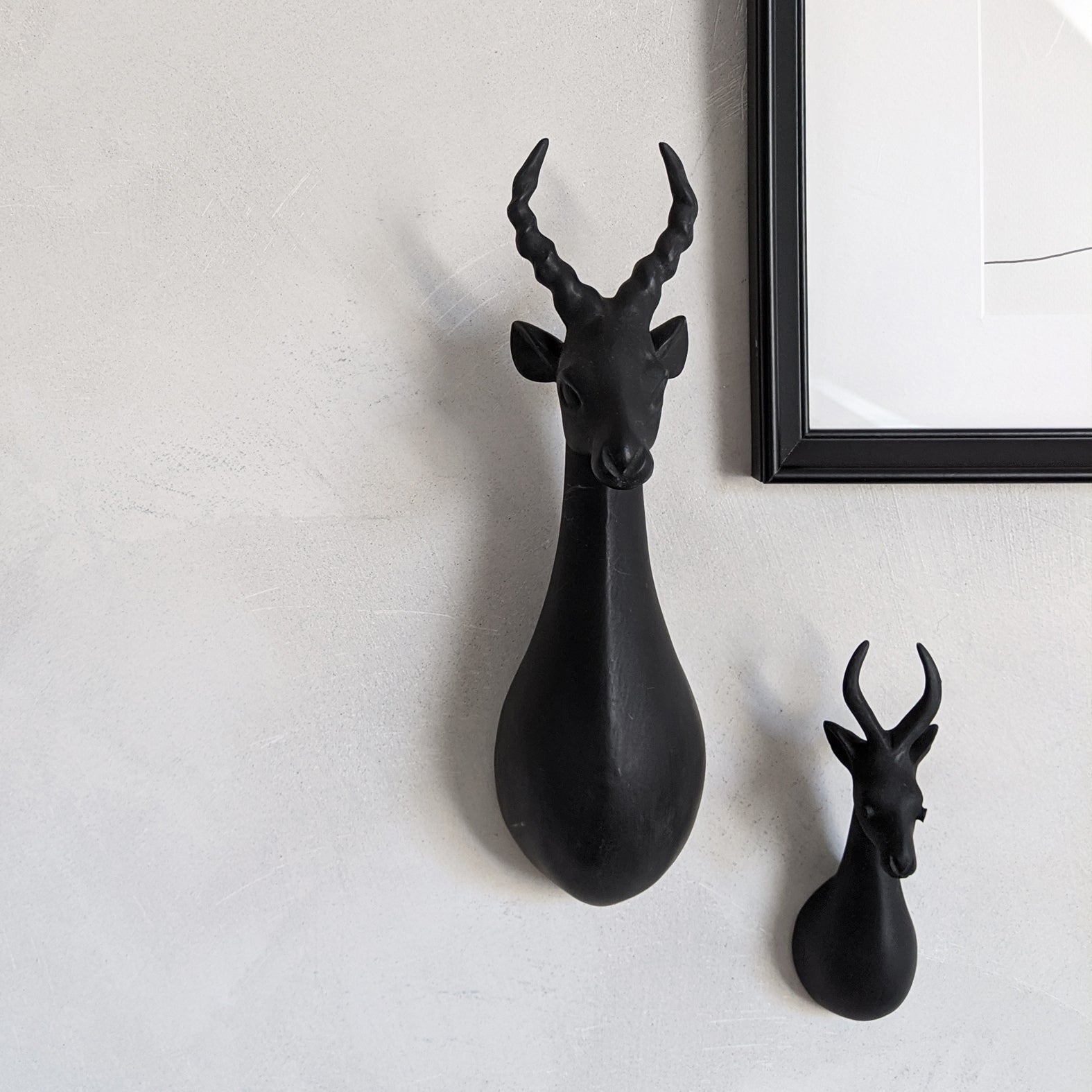 Black Big Animal Head Hooks