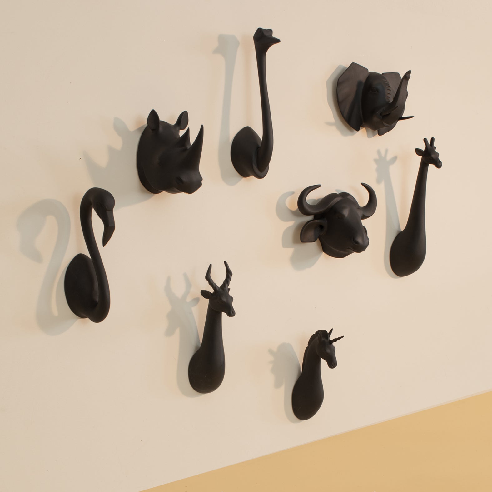 Black Big Animal Head Hooks