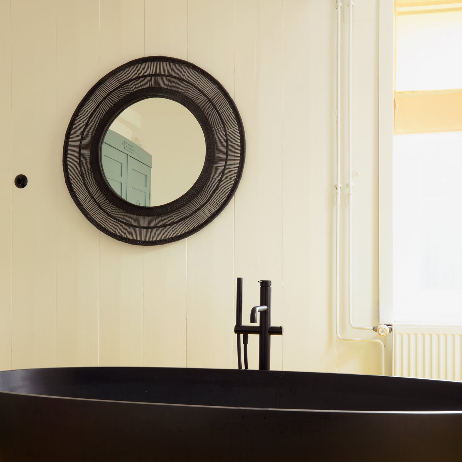 Malawi Round Mirror Black