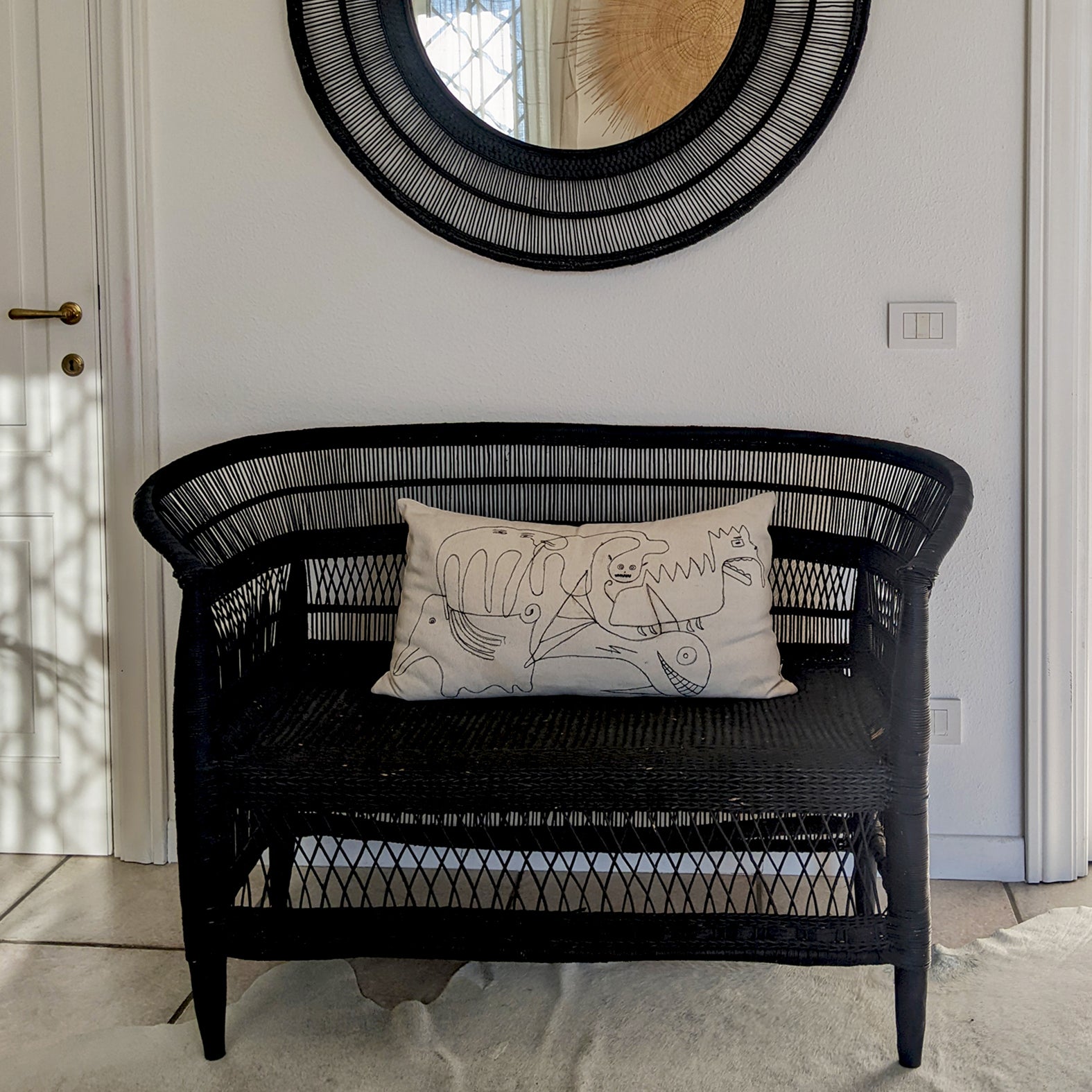 Malawi Loveseat Black