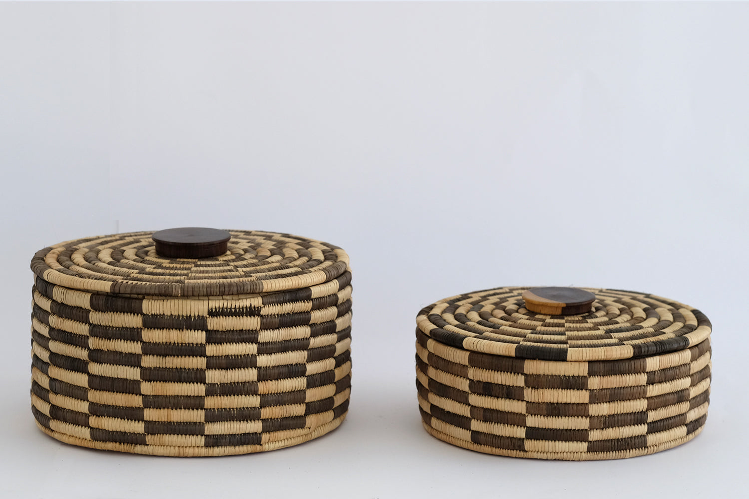 Classic Cylinder Storage Basket with Lid