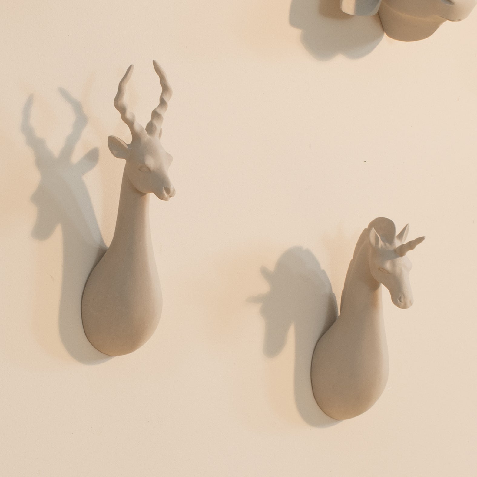 Misty White Animal Head Hooks